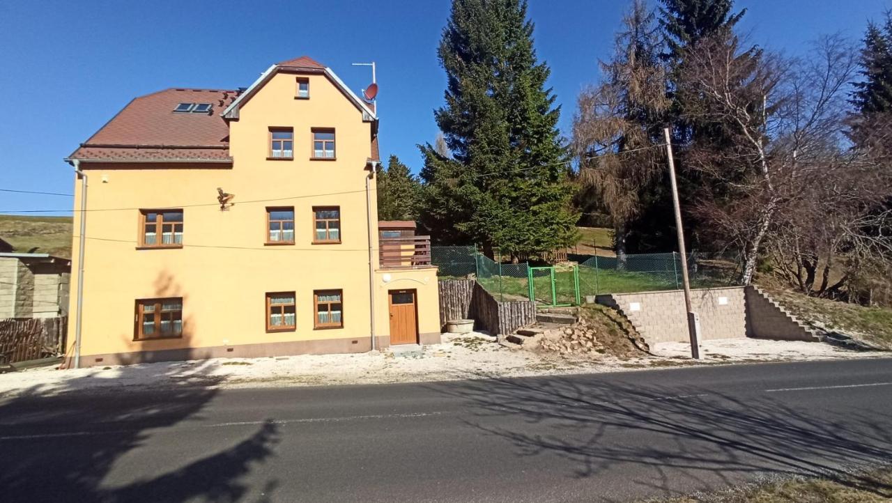 Vila Kokrhacka Loučná pod Klínovcem Exterior foto